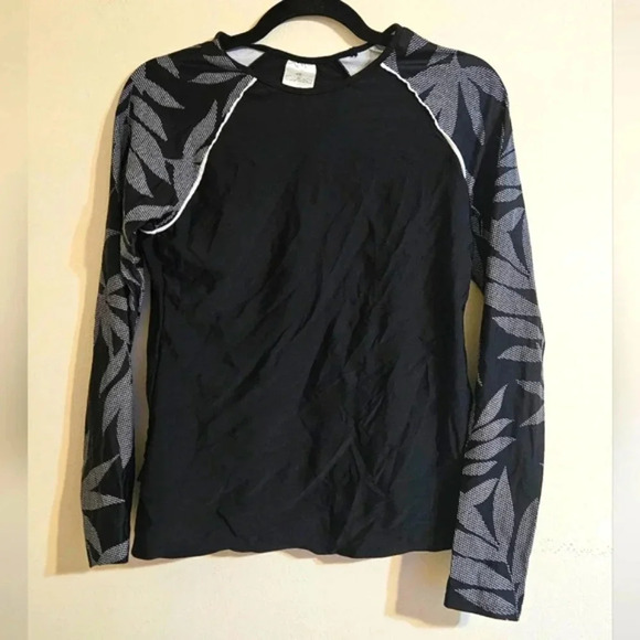 Eco Beach Rash Guard Swim Top - Picture 4 of 5